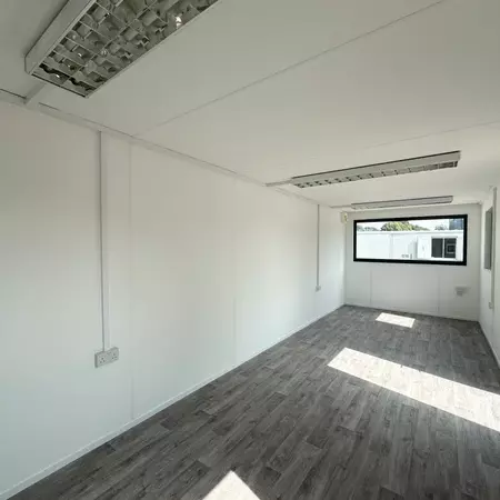 Contentor Escritório – 7,3 × 2,7 m - Image 6
